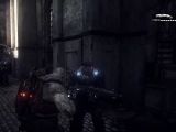 Shoot foes in Gears of War on Xbox One