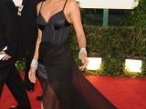 Golden Globes 2011: Halle Berry