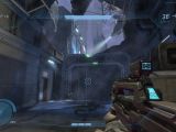 Navigate corridors in Halo Online