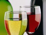 Red and white wines are made using different processing technologies