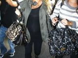 Jessica Simpson arrives at JFK, looks heavily pregnant
