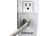 TRENDnet THA-101 with light/fan plugged in