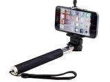 Selfie-stick with iPhone in