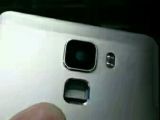 Huawei Honor 7 showing fingerprint scanner