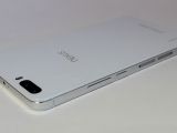 Huawei Nexus 8 top side