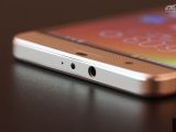 Huawei Honor 6 Plus in gold, upper view