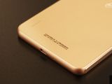 Huawei Honor 6 Plus in gold, back view