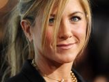 When it comes to an updo, the ponytail is Jennifer Aniston’s go-to style