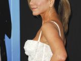When she’s feeling “daring” on the red carpet, Jennifer Aniston opts for a ponytail