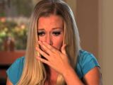 Faced with the possibility that Hank slept with a transgender model, Kendra Wilkinson dissolves in tears