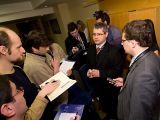 Journalists discussing with Eduard Pughin
