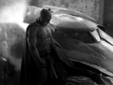 First official look at Ben Affleck's Batman in "Dawn of Justice"