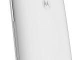 Motorola Moto E (back angle)