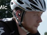 FreeWavz headphones with integrated fitness tracker