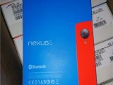 Red nexus 5 retail box