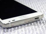 White Huawei Ascend D2