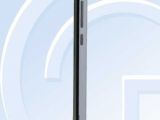 Xiaomi Redmi 1S successor showing volume/power buttons