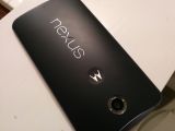 Nexus 6 showing missing part of letters