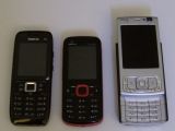 Nokia 5320 XpressMusic between Nokia E51 (left) and Nokia N95 (right)
