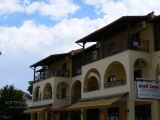 Those looking for even more comfort can stay at one of the many hotels in Polichrono