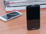 Samsung Galaxy S4 (front angle)