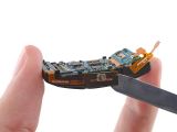 Samsung Gear Fit gets torn apart