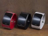 The new Samsung Gear S straps will complement your outfit