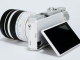 Samsung NX300 Camera & LCD Display