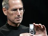 Steve Jobs demoing the iPod nano