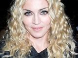 Madonna was the first to have "forgotten" to re-touch her roots
