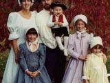 Family dressed as colonials for Thanksgiving