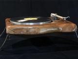 Arcs, adding serious class to a turntable design