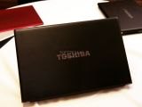 Toshiba Satellite R800 notebook - Top