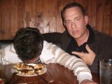 Actor plays along, acts surprised by “drunk” fan passed out in his pizza
