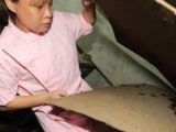 Woman keeps about 100,000 cockroaches in her countryside home in China
