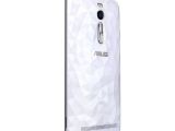 Zenfone 2 Deluxe, in white