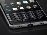 BlackBerry KEYone keyboard and ports