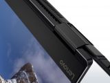 Lenovo IdeaPad Yoga 710-15ISK hinge detail