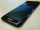 Glossy Black Galaxy S7 edge