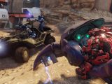 Engage enemies in Halo 5 Warzone