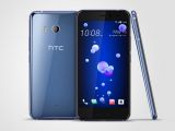 HTC U11 in blue