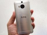 HTC One M9+ Aurora Edition, back view