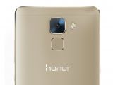 Huawei Honor 7 back view