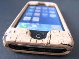 Griffin Elan Form Hard-Shell Natural Cork Case for iPhone screenshot #1