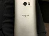 HTC 10 (back)