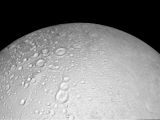 Wider view of Enceladus' north polar region