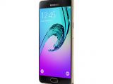 Samsung Galaxy A5 (2016) - front angle