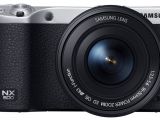 Samsung NX500 front view with lens